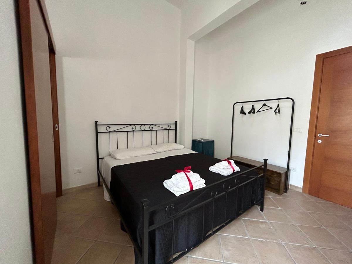 Suite Le Due Sorelle Torre dell'Orso Exterior photo