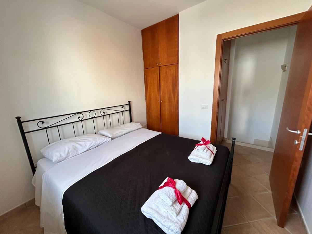 Suite Le Due Sorelle Torre dell'Orso Exterior photo