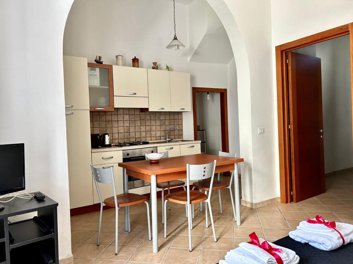 Suite Le Due Sorelle Torre dell'Orso Exterior photo